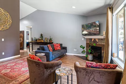 Living - 55526 Circle St, Bend, OR 97707 photo 3 of 3