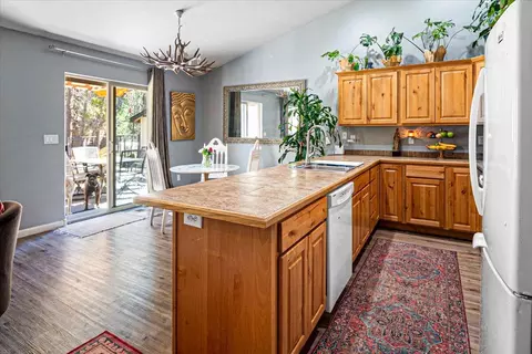 Kitchen - 55526 Circle St, Bend, OR 97707 photo 1 of 4