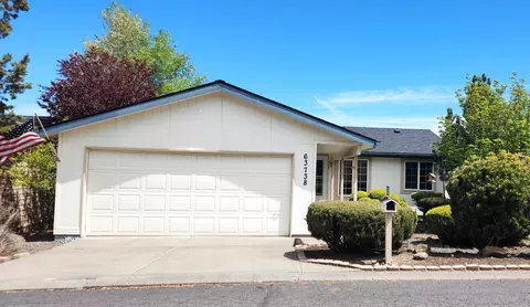 63738 Cascade Village Dr # 81, Bend, OR 97701