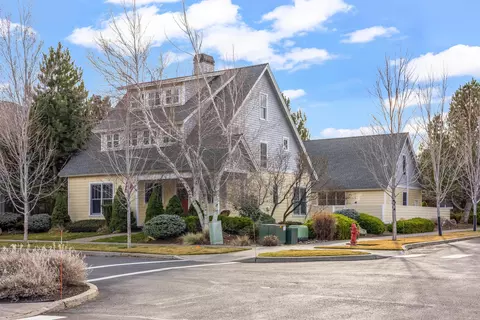 517 S Cottonwood St, Sisters, OR 97759