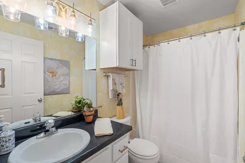 Bath - 1515 Panoramic Loop, Grants Pass, OR 97527 photo 1 of 2