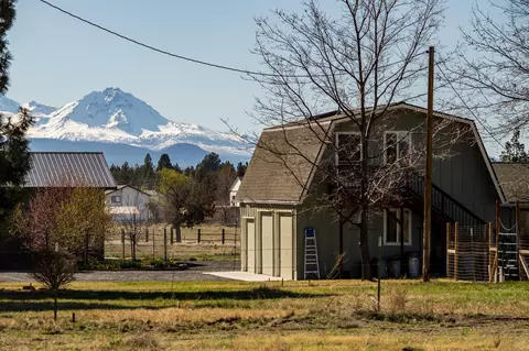 Exterior - 21810 Repine Dr, Bend, OR 97701 photo 13 of 13