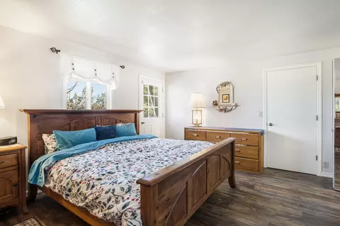 Bedroom - 21810 Repine Dr, Bend, OR 97701 photo 4 of 4