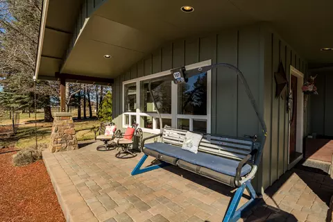 Exterior - 21810 Repine Dr, Bend, OR 97701 photo 4 of 13