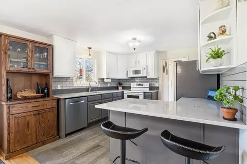 Kitchen - 21810 Repine Dr, Bend, OR 97701 photo 1 of 4