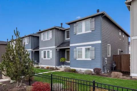 Exterior - 3741 Eagle Rd, Bend, OR 97701 photo 2 of 15