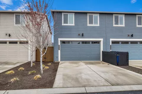 Exterior - 3741 Eagle Rd, Bend, OR 97701 photo 9 of 15
