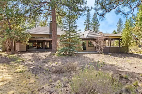 Exterior - 61440 Tam Mcarthur Loop, Bend, OR 97702 photo 6 of 12