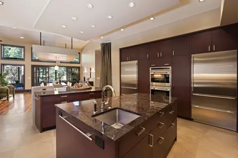 Kitchen - 61440 Tam Mcarthur Loop, Bend, OR 97702 photo 6 of 8