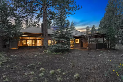 Exterior - 61440 Tam Mcarthur Loop, Bend, OR 97702 photo 2 of 12