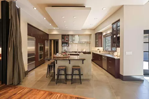 Kitchen - 61440 Tam Mcarthur Loop, Bend, OR 97702 photo 1 of 8