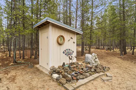 52070 Elderberry Ln, La Pine, OR 97739 photo 20