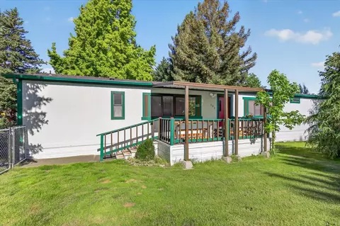 380 Bayard Dr, Grants Pass, OR 97527