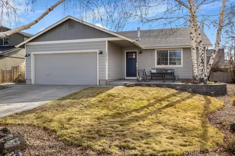 20731 Justice Ct, Bend, OR 97701