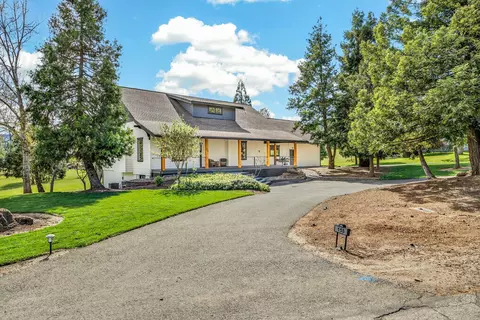 155 Morton Way, Jacksonville, OR 97530