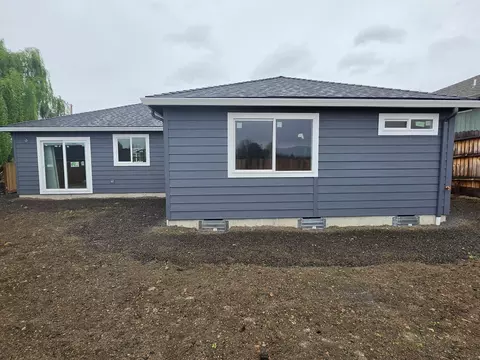 190 Barton Rd, Eagle Point, OR 97524 photo 5