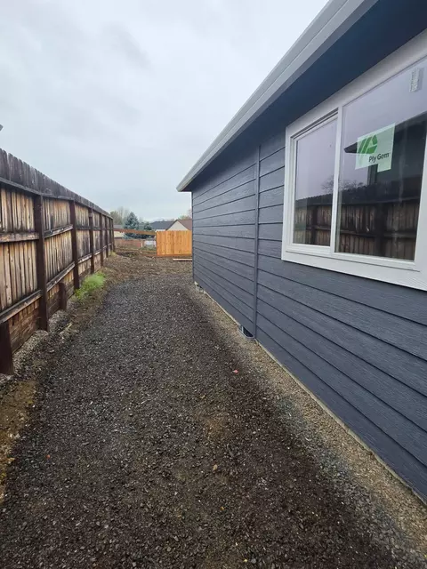 190 Barton Rd, Eagle Point, OR 97524 photo 7