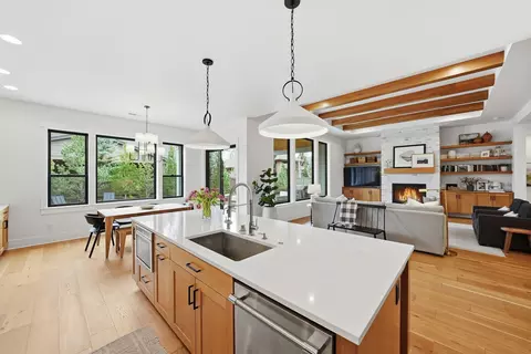 Kitchen - 60882 SW Headwaters Loop, Bend, OR 97702 photo 9 of 11