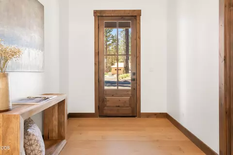 Entry Way - 17788 Preservation Loop #487, Bend, OR 97707 photo 1 of 2