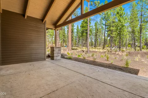 Exterior - 17788 Preservation Loop #487, Bend, OR 97707 photo 3 of 4