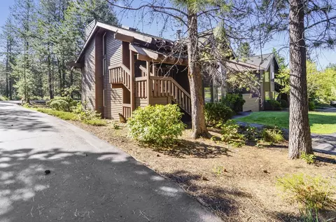 57301 Beaver Ridge Loop #10, Sunriver, OR 97707