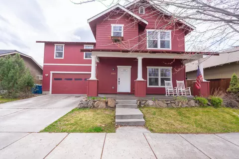 2202 NW Cedar Ave, Redmond, OR 97756