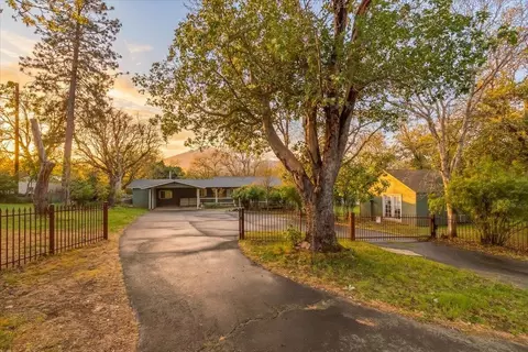 84 Haven Rd, Jacksonville, OR 97530