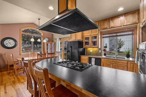 Kitchen - 63222 Brad St, Bend, OR 97701 photo 1 of 3
