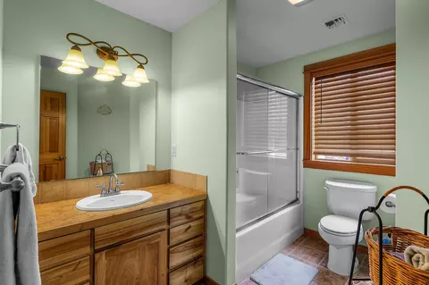 Bath - 63222 Brad St, Bend, OR 97701 photo 1 of 5