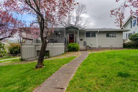 390 Morton St, Ashland, OR 97520