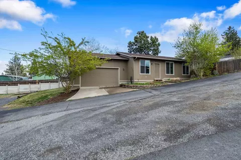 1331 NE Butler Market Rd, Bend, OR 97701