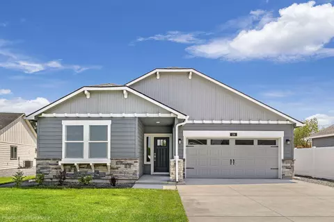 3084 Sky Lakes Dr #52, Medford, OR 97504