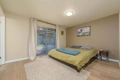 Bedroom - 60847 Jasmine Pl, Bend, OR 97702 photo 1 of 2