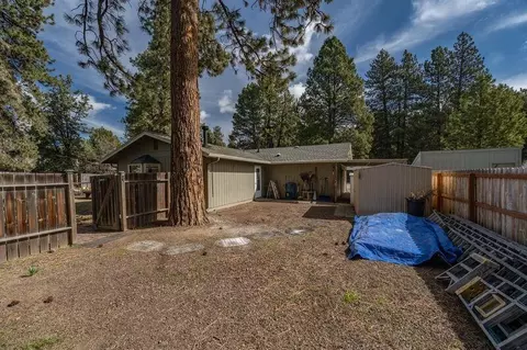 Exterior - 60847 Jasmine Pl, Bend, OR 97702 photo 7 of 18