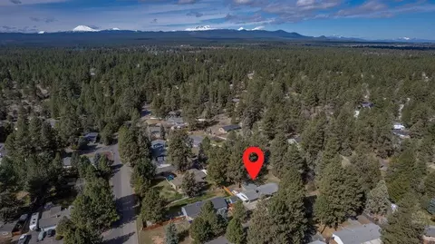 View/Area - 60847 Jasmine Pl, Bend, OR 97702 photo 2 of 2