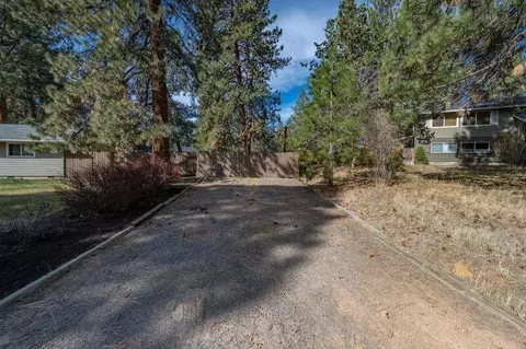 Exterior - 60847 Jasmine Pl, Bend, OR 97702 photo 14 of 18