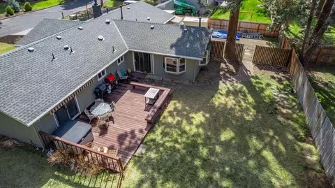 Exterior - 60847 Jasmine Pl, Bend, OR 97702 photo 5 of 18