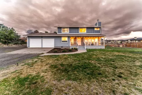 3388 SW 46th St, Redmond, OR 97756