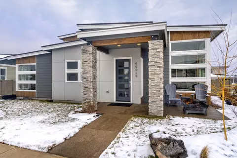 Exterior - 60069 SE Ruby Peak Loop, Bend, OR 97702 photo 3 of 11