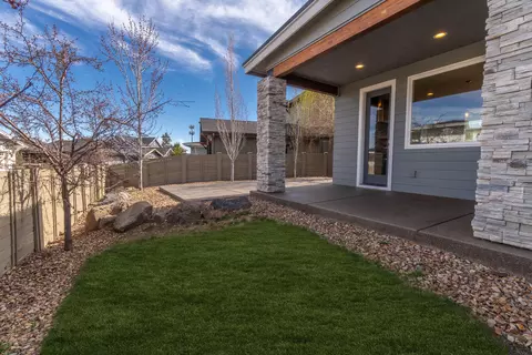 Exterior - 60069 SE Ruby Peak Loop, Bend, OR 97702 photo 10 of 11