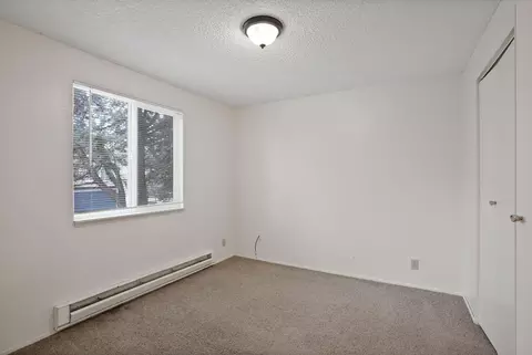 Bedroom - 2011 NE Neil Way, Bend, OR 97701 photo 2 of 4
