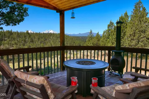 16959 Canyon Crest Dr, Sisters, OR 97759