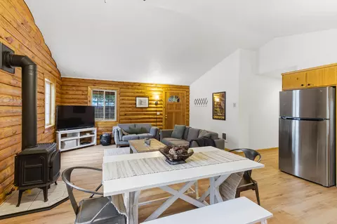 Dining - 51862 Pine Loop Dr, La Pine, OR 97739 photo 1 of 1