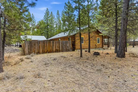 Exterior - 51862 Pine Loop Dr, La Pine, OR 97739 photo 10 of 10