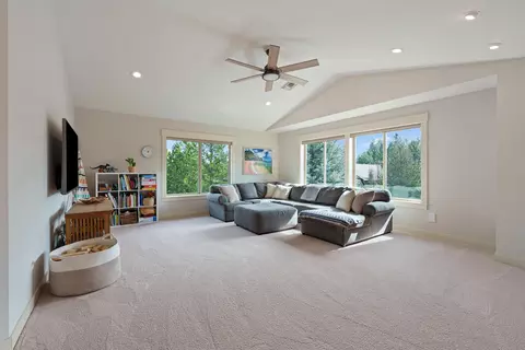 Other - 61461 Linton Loop, Bend, OR 97702 photo 4 of 9
