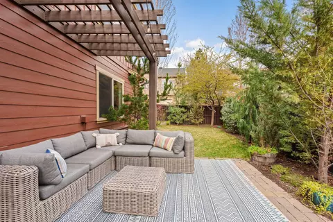 Exterior - 61461 Linton Loop, Bend, OR 97702 photo 6 of 10