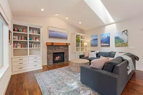 Living - 61461 Linton Loop, Bend, OR 97702 photo 2 of 5