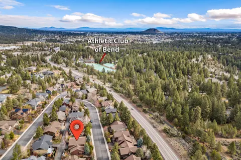 View/Area - 61461 Linton Loop, Bend, OR 97702 photo 4 of 4