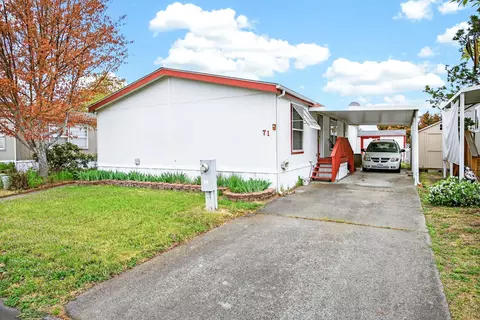 6850 Downing Rd #SPC 71, Central Point, OR 97502