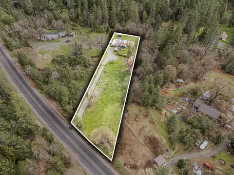 9600 W Evans Creek Rd, Rogue River, OR 97537